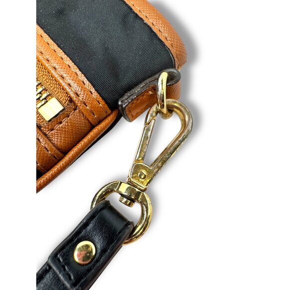 Michael Kors Kempton Black Nylon Wristlet Gold Tone Hardware 9" x 5.5" - Picture 3 of 12